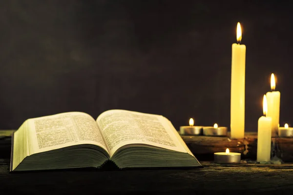 Bible Candle Old Oak Wooden Table Beautiful Background Religion Concept — Stock Photo, Image