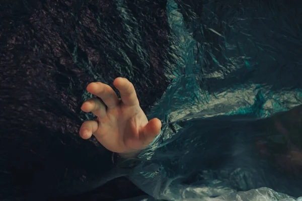 Piękne Abstrakcyjne Plastikowe Tło Torby Celofan Ludzka Dłoń Zatrzymuje Dłoń — Zdjęcie stockowe