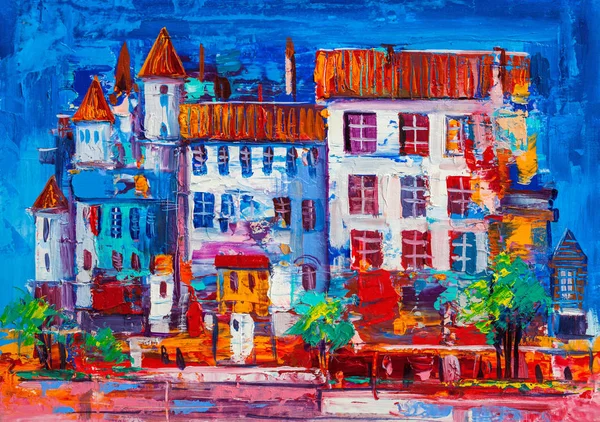 Ağaçlı eski malikane.