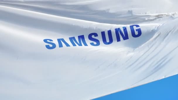 Флаг компании Samsung в замедленной съемке, редакционная анимация — стоковое видео