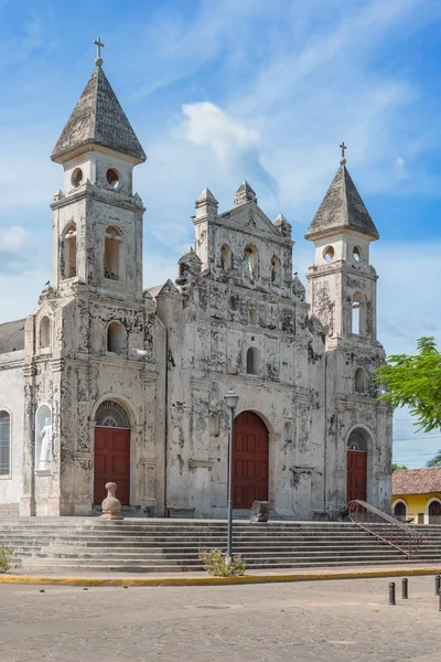 我们夫人的瓜达卢佩教堂，格拉纳达，尼加拉瓜 — 图库照片