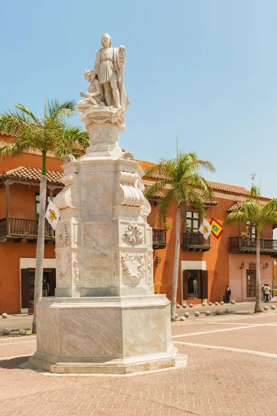 Cartagena, Plaza Aduana, 'La Heroica' památník Christopher Co — Stock fotografie