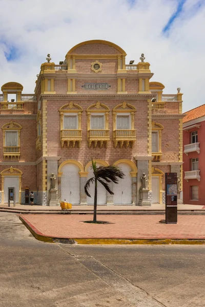 Театр Эредиа в Старом Городе, Картахена, Колумбия — стоковое фото