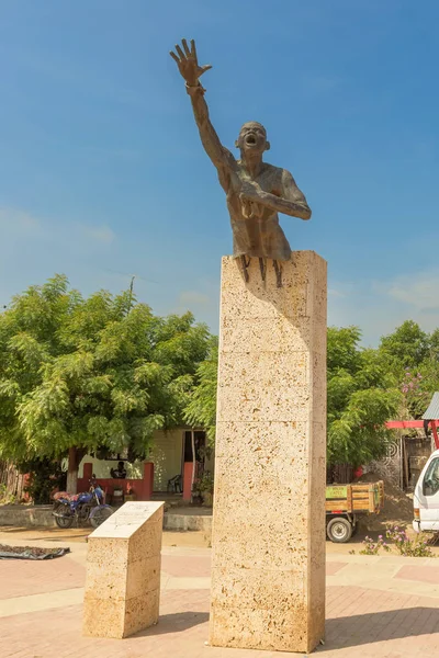 Monumento Benkos Bioho nella piazza principale di San Basilio de Palenque — Foto Stock