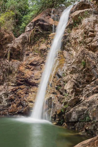 Cachoeiras El Salto perto de Las Minas no Panamá — Fotografia de Stock