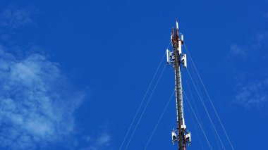 Telefon mevcuttur ve anten Kulesi