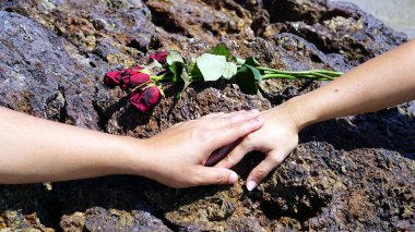 Sahilde aşk ve gül. Plaj ve deniz Rayong Eyaleti, Tayland