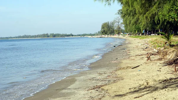 Morze i plaża w prowincji Rayong, Tajlandia. — Zdjęcie stockowe