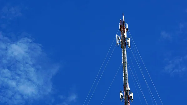 Cell site and antenna tower — Stock Photo, Image