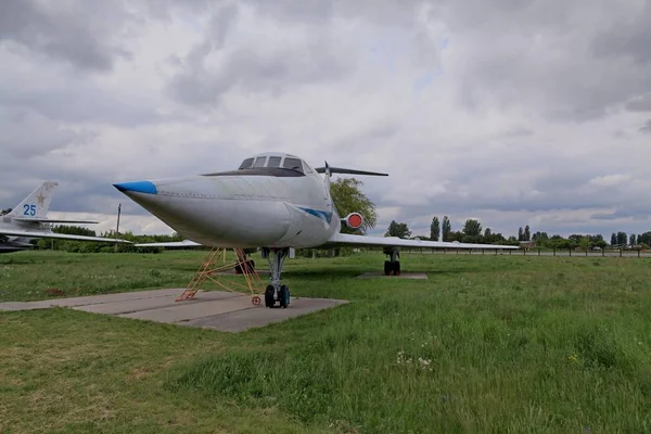 TU-134ubl (voor de codificatie van de NAVO: Crusty-B). Interlokale Luchtvaartmuseum in Poltava — Stockfoto