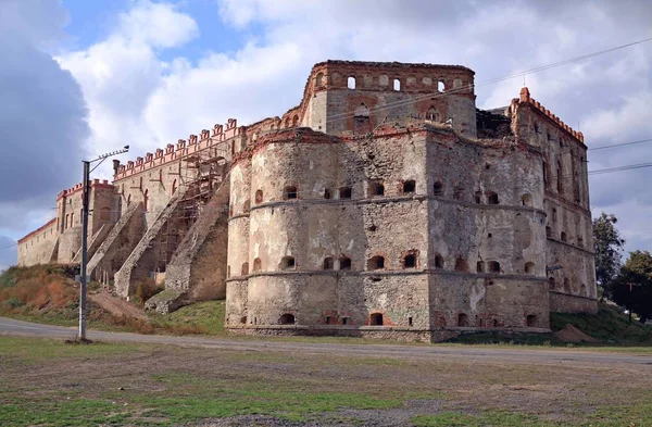 Castillo Medzhybozh Castillo Situado Pueblo Medzhibozh Los Tramos Superiores Del — Foto de Stock