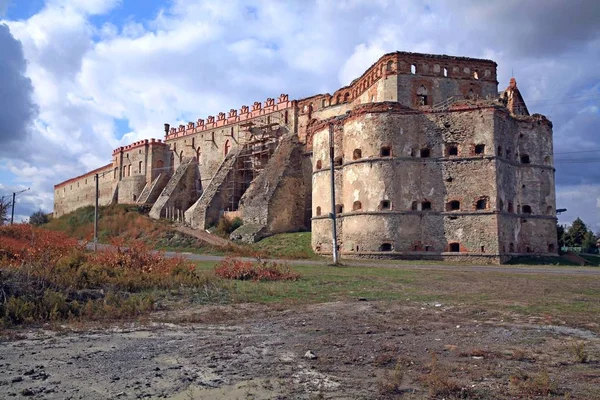 Κάστρο Medzhybozh Είναι Ένα Κάστρο Που Βρίσκεται Στο Χωριό Medzhibozh Royalty Free Φωτογραφίες Αρχείου