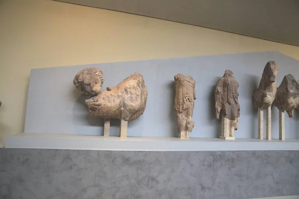 Görögországi Delphic Museum Kiállításai Egyedi Szobrok Szobrok Háztartási Tárgyak Vallás — Stock Fotó