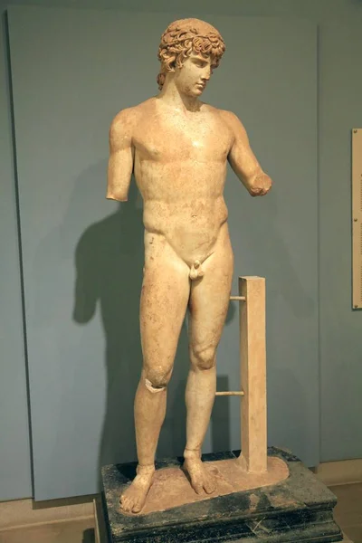 Las Exposiciones Del Museo Delfos Grecia Son Esculturas Estatuas Únicas — Foto de Stock