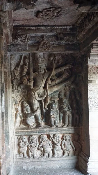Esculturas Pedra Templos Cavernas Hindus Jainistas Budistas Badami Karnataka Sul — Fotografia de Stock