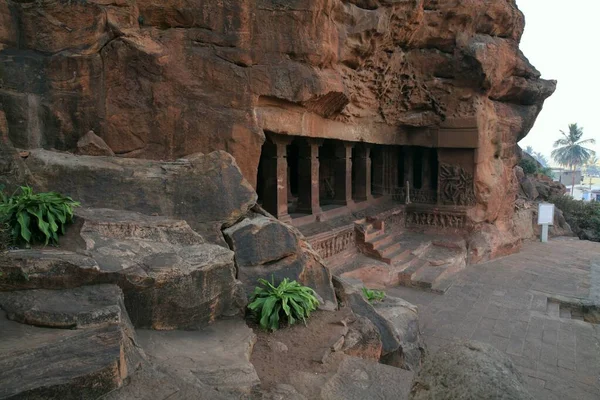 Badami Cave Temples Templi Rupestri Indù Giainisti Buddisti Vicino Alla — Foto Stock