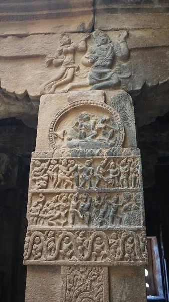インド カルナータカ州のヒンドゥ教寺院 パタダカル複合体 の石像 — ストック写真