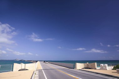 Irabu Ohashi Miyakojima ve Irabujima 'yı birbirine bağlıyor..