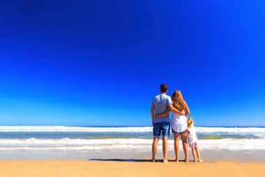 Mutlu aile tatilleri.!