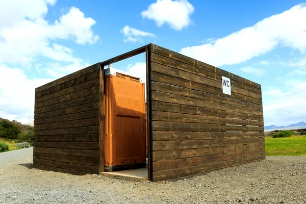 Pohodlné bio WC venku — Stock fotografie