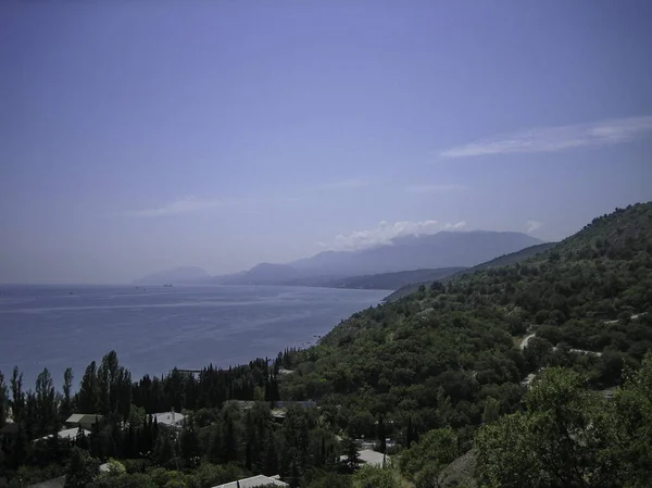 Θέα Στη Θάλασσα Από Παράκτια Βουνά Παράκτιοι Λόφοι Περιβάλλονται Από — Φωτογραφία Αρχείου