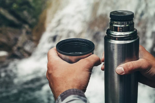 Unrecognizable Hiker Man Pours Tea Or Coffee From Thermos Hiking Travel Vacation Concept — Stock Photo, Image
