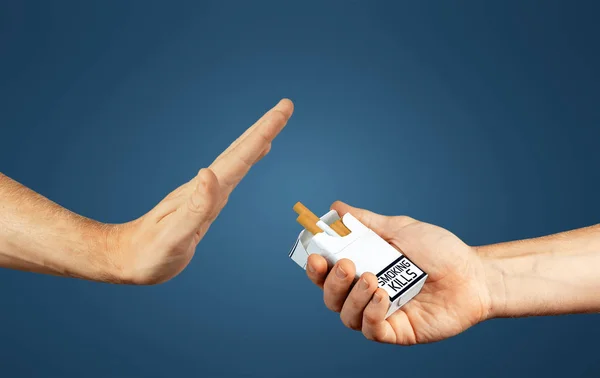 Megtagadása, a dohányzás, káros szokás, egészséges életmód fogalma — Stock Fotó