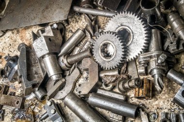 araç ve makine parçaları kümesi