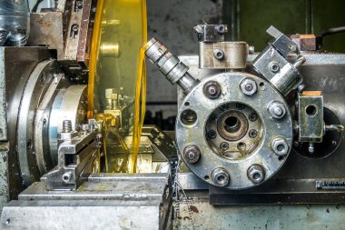 iş Torna ve motor yağı