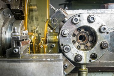 iş Torna ve motor yağı