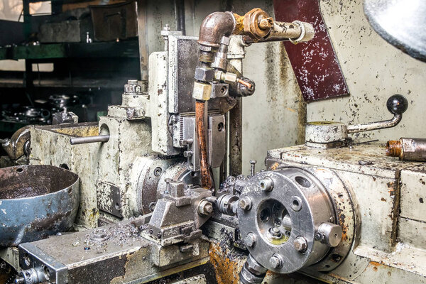 the old machine in the factory