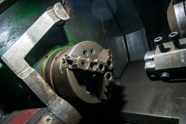 Fabrika iç eski döner Torna tezgahı teçhizat