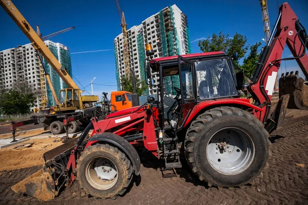 Bulldozer arbetar på byggarbetsplatsen — Stockfoto