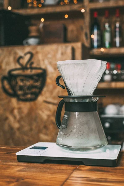 Pembuatan kopi dalam hario — Stok Foto