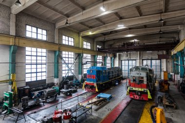 lokomotif depo onarımı için mevcuttur