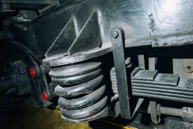 Yaylar, lokomotif amortisörler