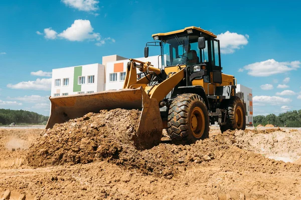 Trator Amarelo Grande Bulldozer Canteiro Obras Areia Trabalho — Fotografia de Stock