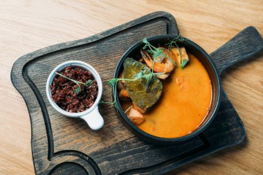 Tayland Ulusal Geleneksel Tom tatlı patates çorbası Restoranda öğle yemeği için servis edilir