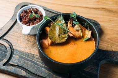 Tayland Ulusal Geleneksel Tom tatlı patates çorbası Restoranda öğle yemeği için servis edilir