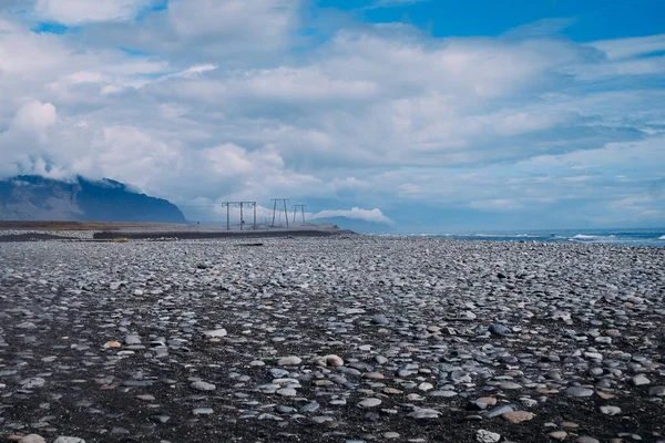 Hladké Kameny Podél Pobřeží Atlantického Oceánu Islandu Létě — Stock fotografie