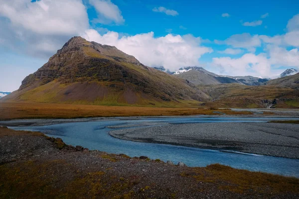 Paisaje Con Montañas Fluviales Claras Fondo Verano Islandia —  Fotos de Stock