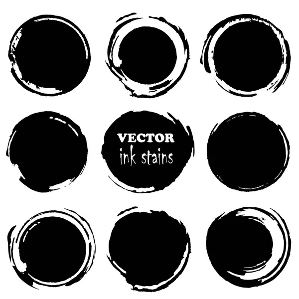 Set schwarzer Tinte rund Spritzer. Kreis-Rahmen bemalt, abstrakte Hintergründe schmieren Vektorobjekte isoliert auf weißem Hintergrund. — Stockvektor