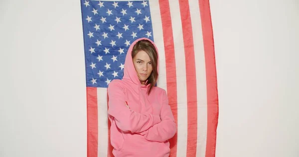 Fată cu steag național american — Fotografie, imagine de stoc