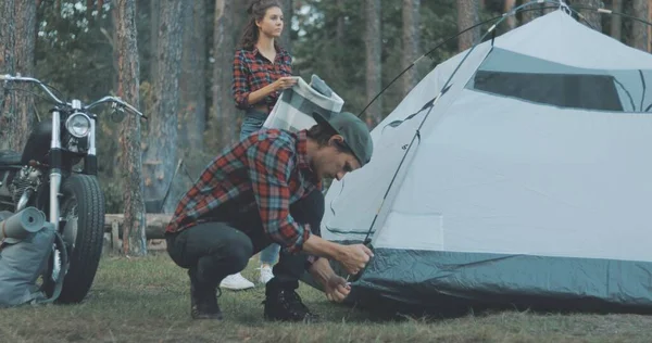 Camping en forêt — Photo