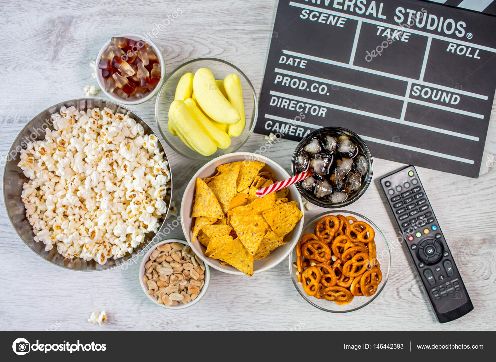 Ongebruikt Snack bouls for movie evening — Stock Photo © Alexey_Beltsov CK-94