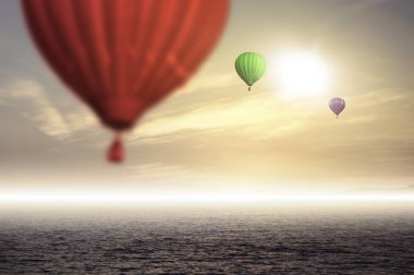 Sıcak hava balon gökyüzünde