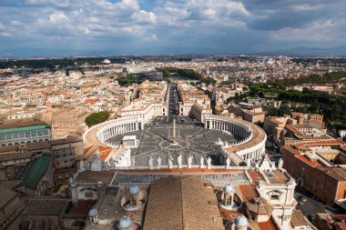 Ünlü Saint Peter's Meydanı kentin Roma, İtalya, Vatikan, havadan görünümü. 