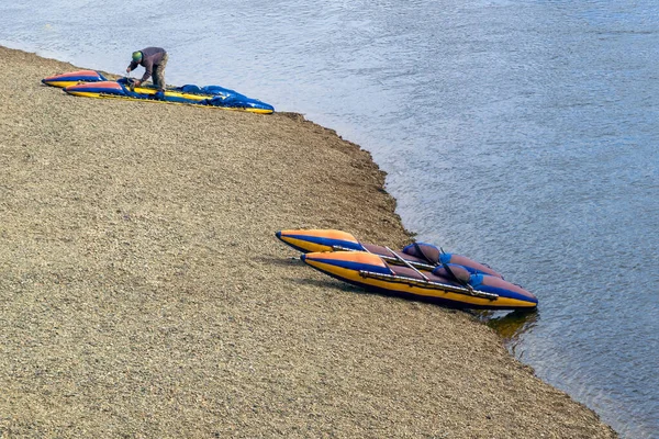 Water Tourists Process Assembling Catamarans View — Stock Photo, Image