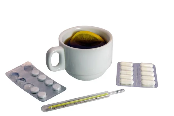 Zestaw Leczenia Przeziębienia Grypy Tabletki Termometr Filiżanka Herbaty Przepis Białe — Zdjęcie stockowe