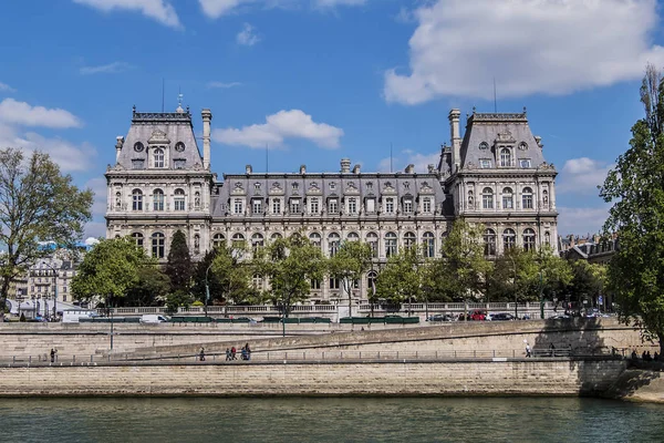 Paris France April 2017 Seine River Picturesque Quay Hotel Ville — Stock Photo, Image